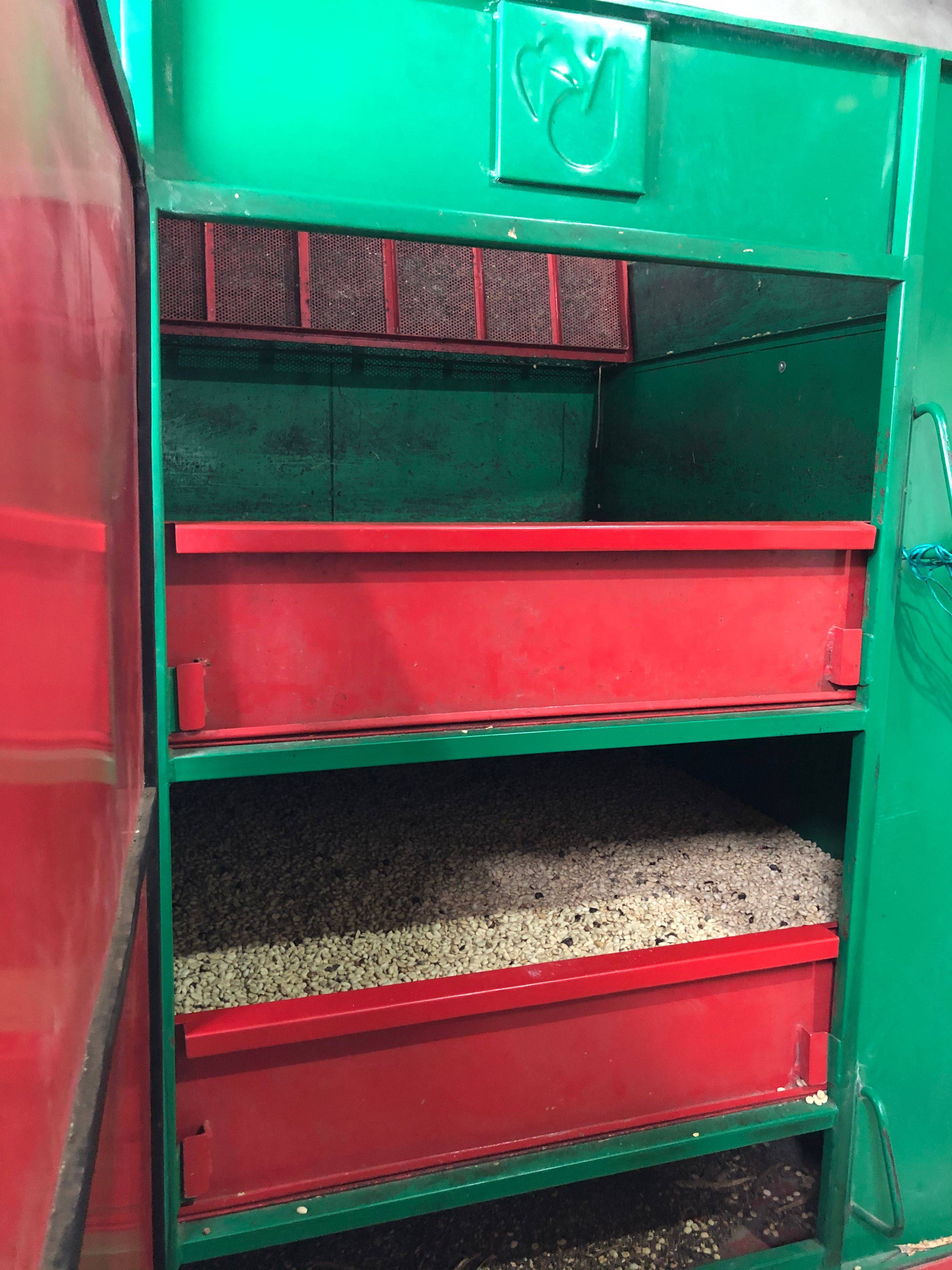 Semi-washed coffee from Finca Arkdia de Guacas